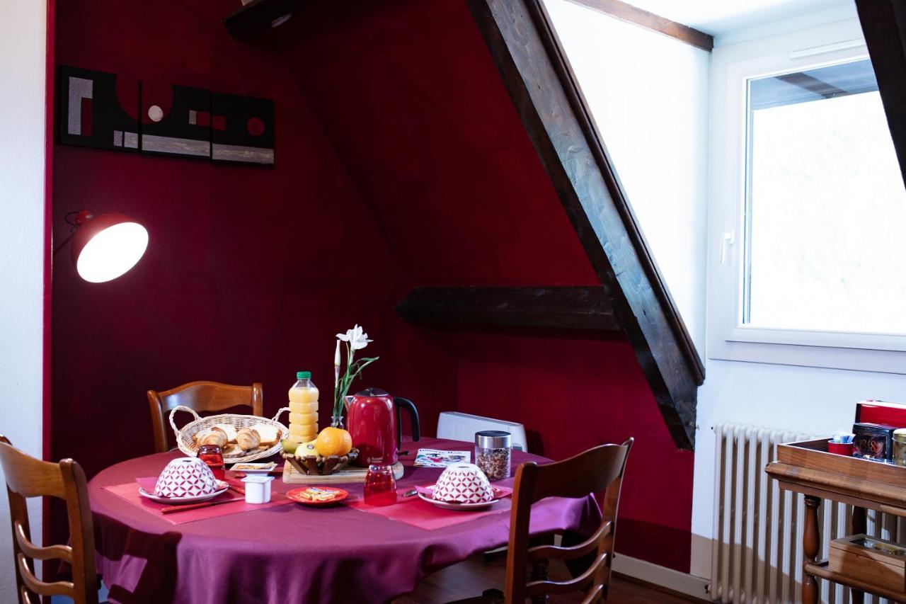 Bed and Breakfast La Demeure Aux Pins Lurdy Exteriér fotografie